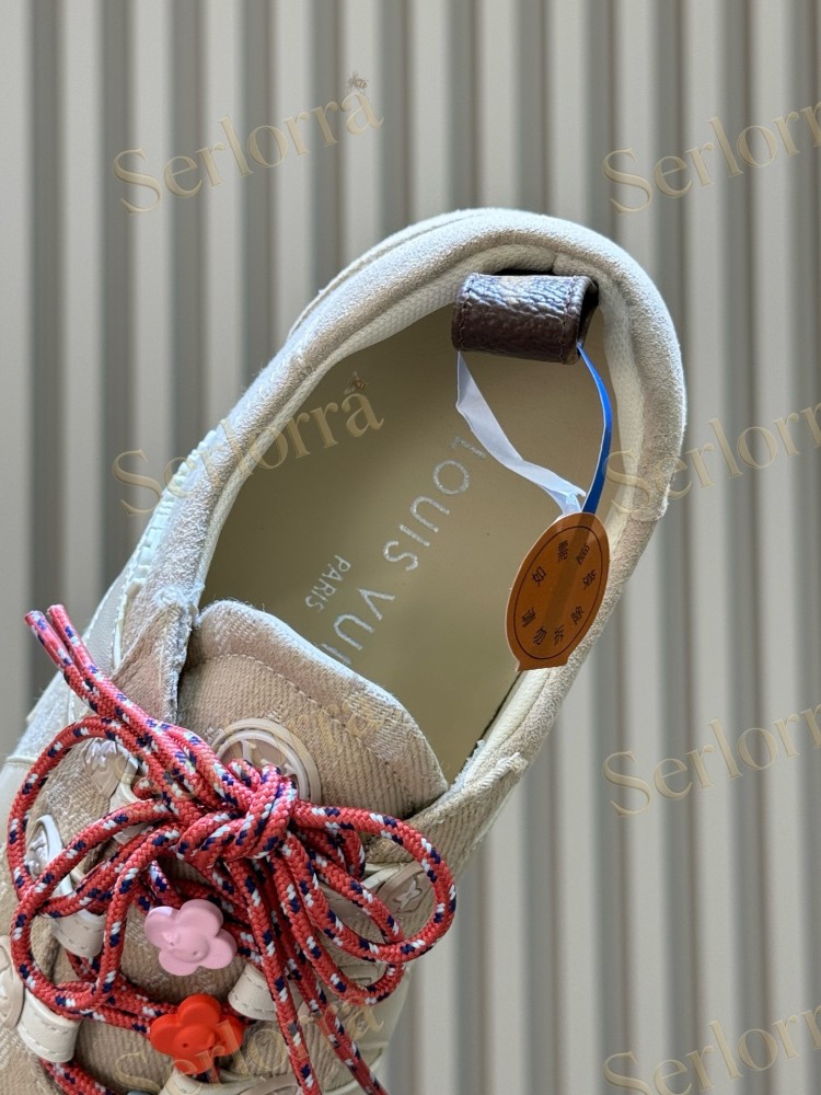 LOUIS VUITTON OFF-WHITE MONOGRAM LV V-SIGNATURE LOW TOP SNEAKERS