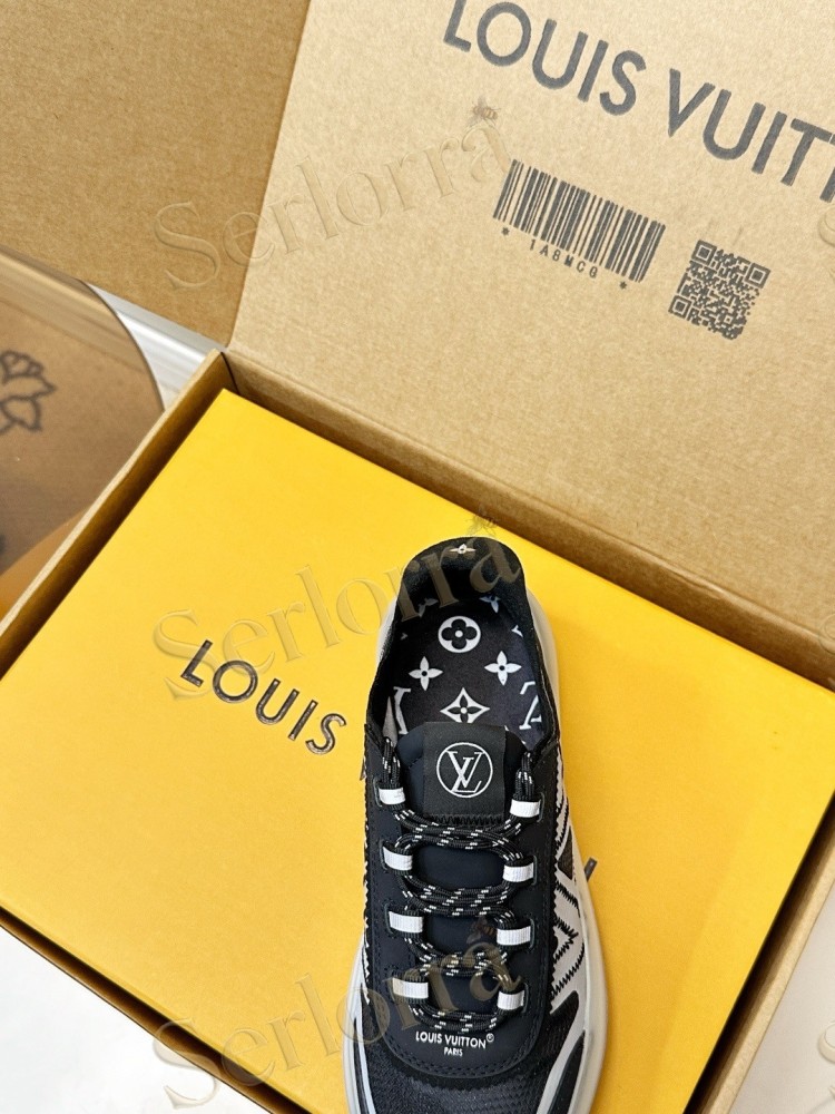 LOUIS VUITTON BLACK MESH RUNNING SNEAKERS