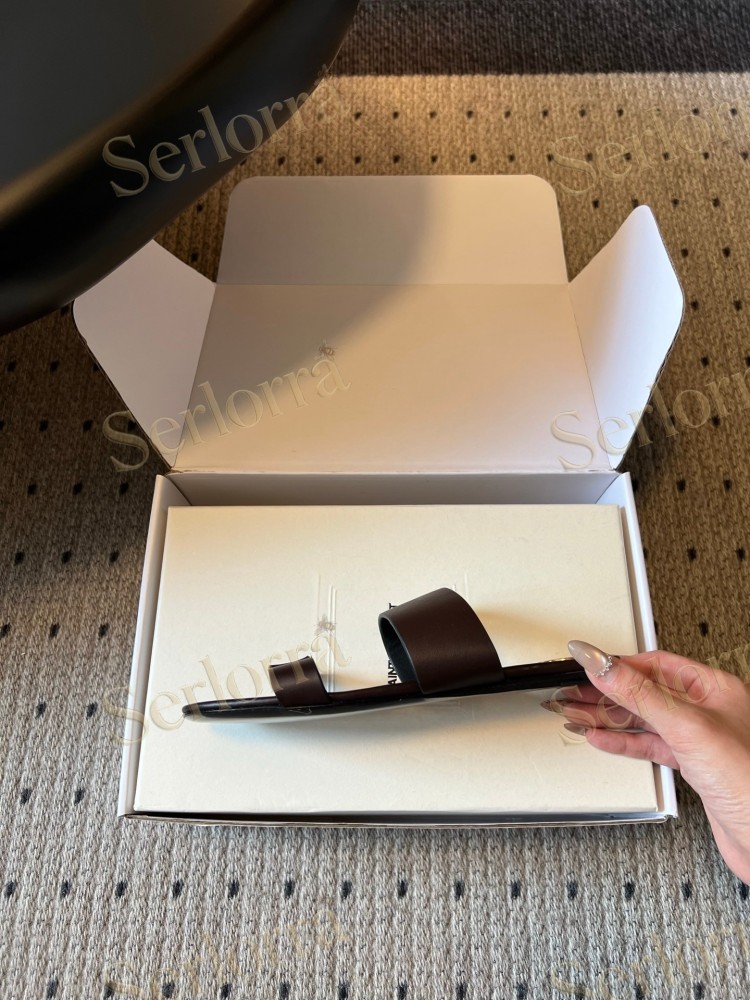 SAINT LAURENT BABYLONE PUMPS