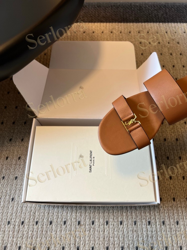 SAINT LAURENT BABYLONE PUMPS
