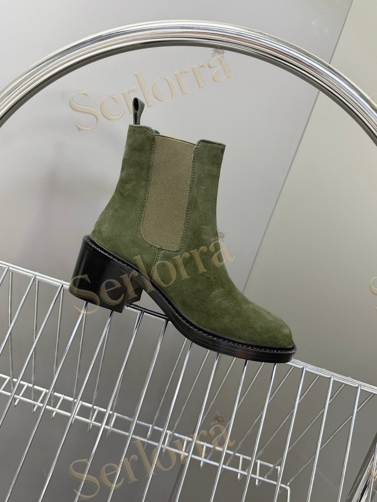 SAINT LAURENT VINCENT CHELSEA BOOTS