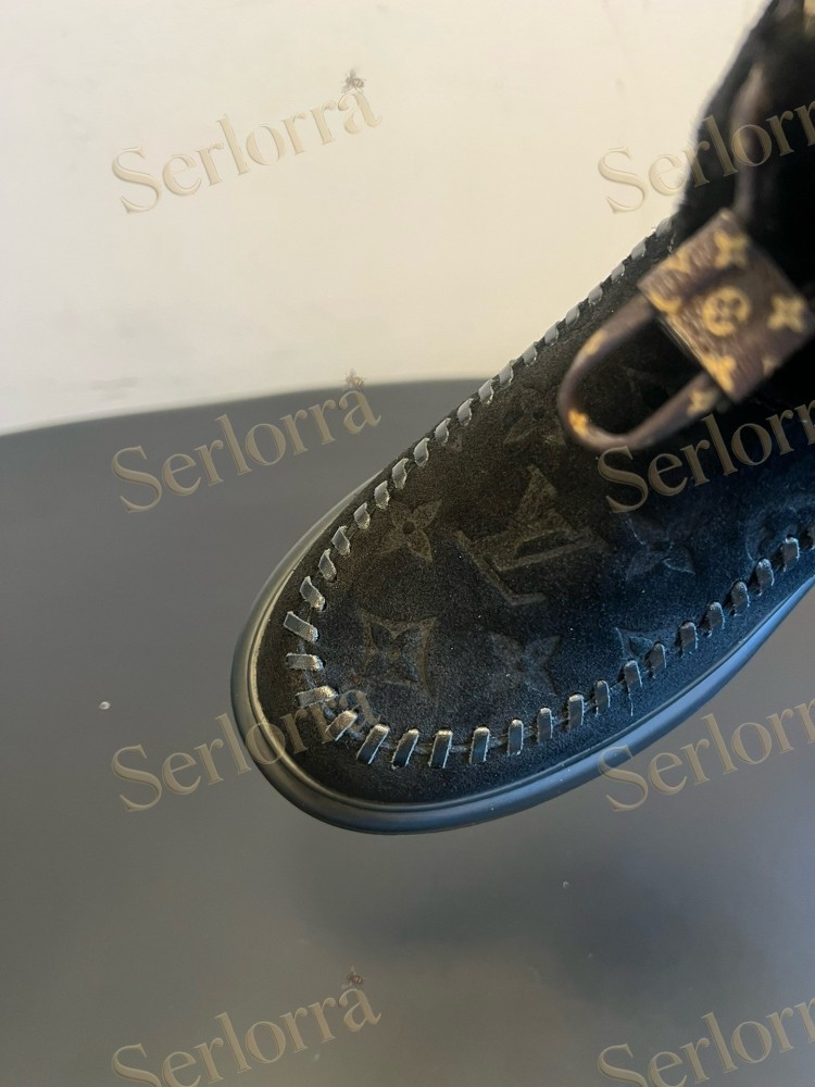 LOUIS VUITTON SHEARLING SHORT BOOTS