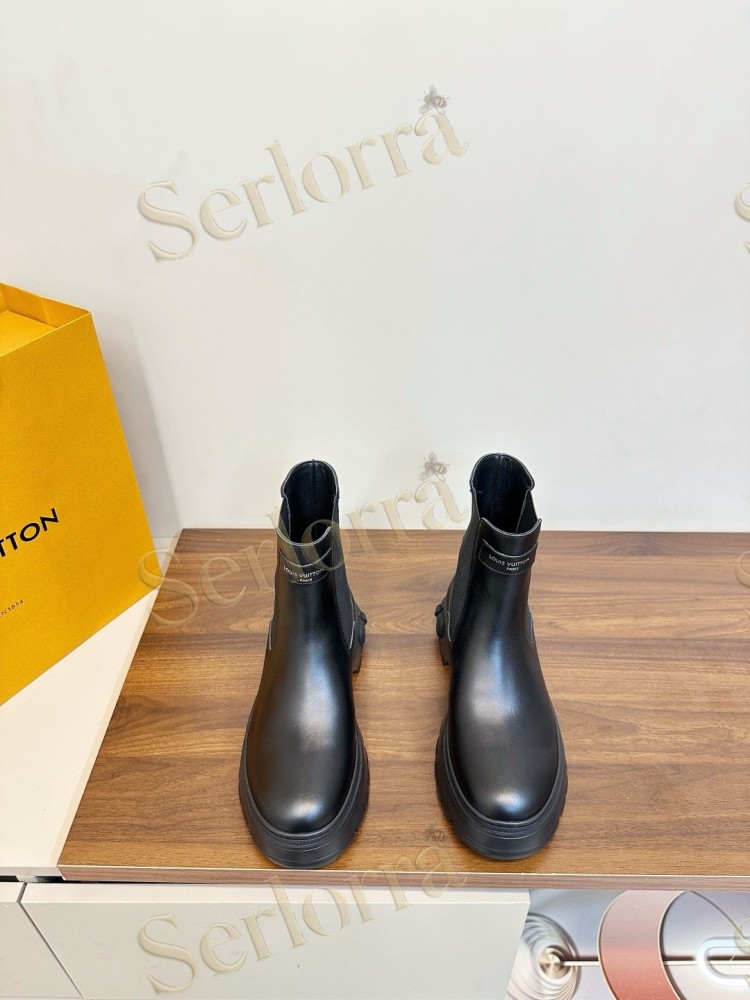 LOUIS VUITTON CHELSEA ANKLE BOOTS
