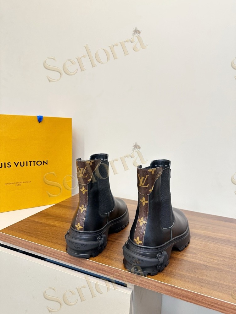 LOUIS VUITTON CHELSEA ANKLE BOOTS