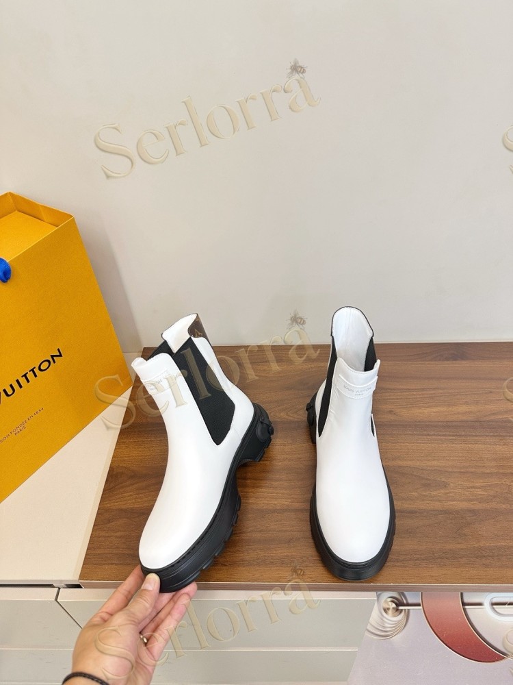LOUIS VUITTON CHELSEA ANKLE BOOTS