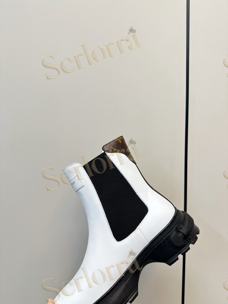 LOUIS VUITTON CHELSEA ANKLE BOOTS