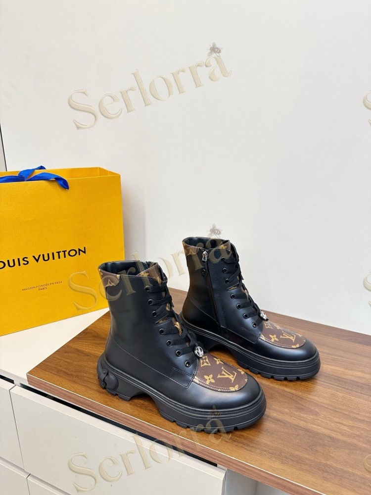 LOUIS VUITTON CHELSEA ANKLE BOOTS