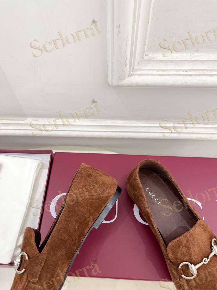 GUCCI JORDAAN HORSEBIT SUEDE LEATHER FLAT LOAFERS