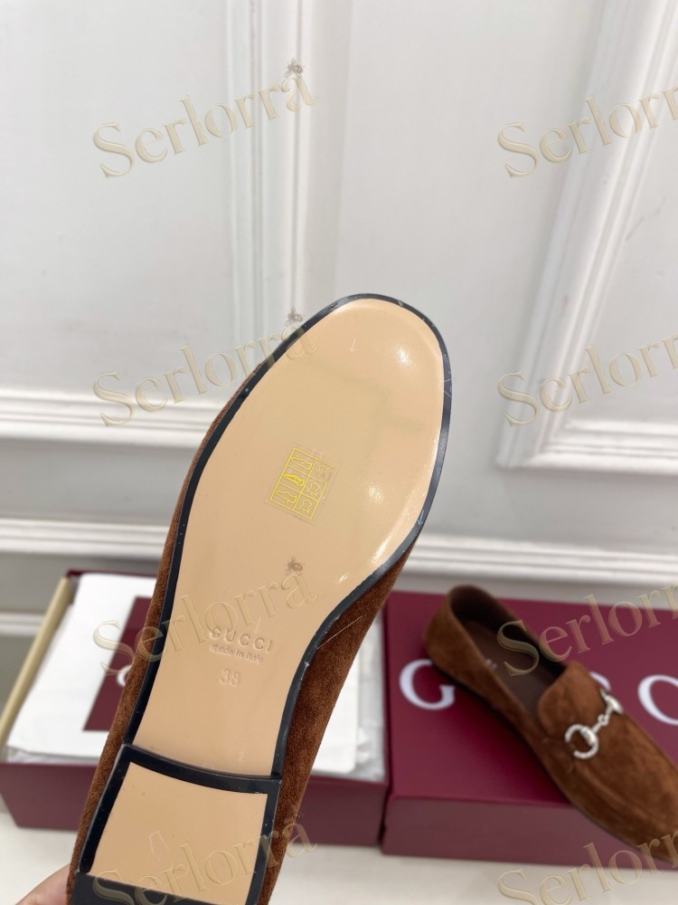 GUCCI JORDAAN HORSEBIT SUEDE LEATHER FLAT LOAFERS