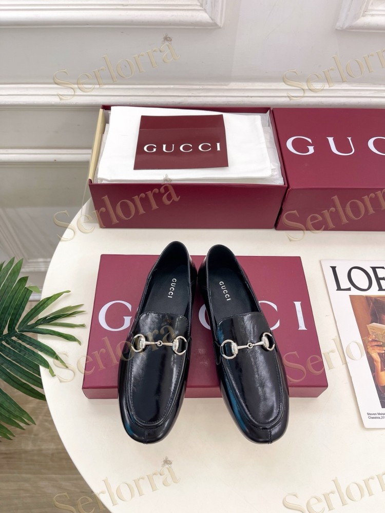 GUCCI JORDAAN HORSEBIT SMOOTH LEATHER FLAT LOAFERS