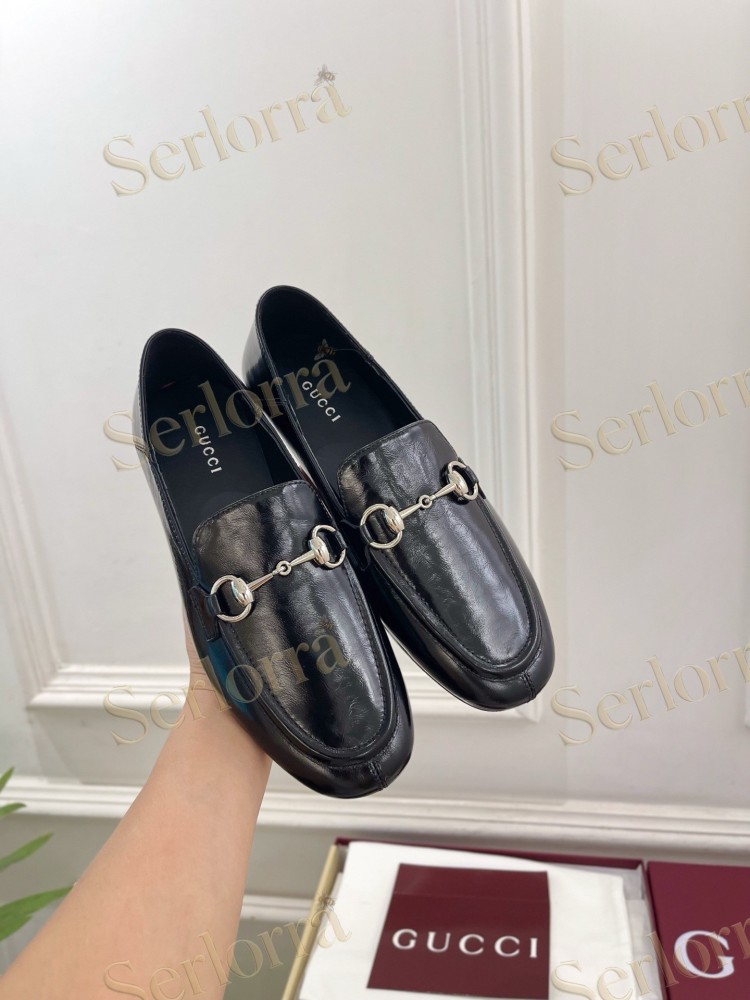 GUCCI JORDAAN HORSEBIT SMOOTH LEATHER FLAT LOAFERS