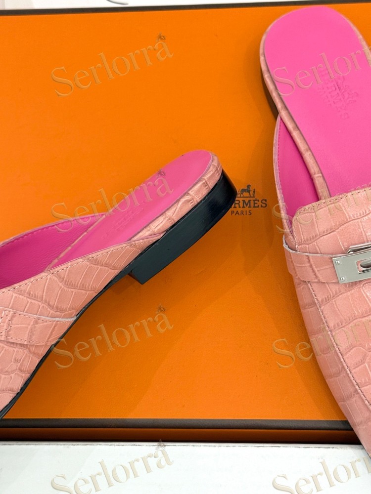 HERMÈS CROCODILE‑EFFECT LEATHER KELLY BUCKLE BACKLESS LOAFER MULES
