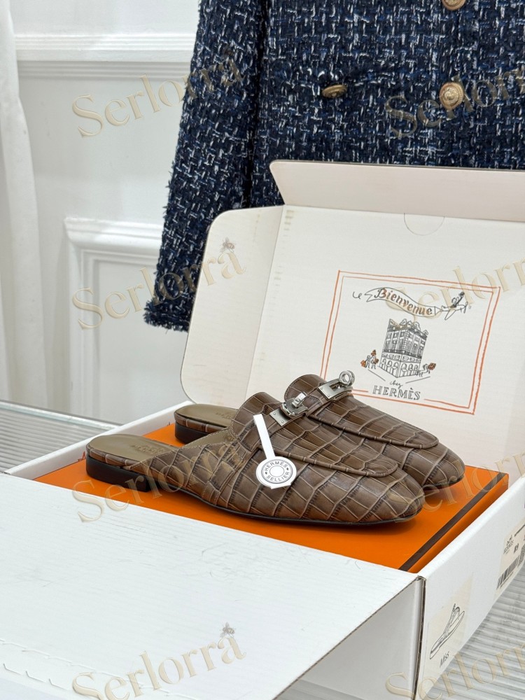 HERMÈS CROCODILE‑EFFECT LEATHER KELLY BUCKLE BACKLESS LOAFER MULES