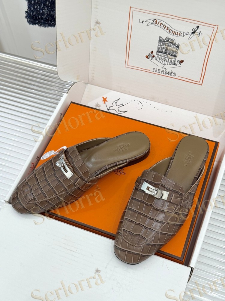 HERMÈS CROCODILE‑EFFECT LEATHER KELLY BUCKLE BACKLESS LOAFER MULES
