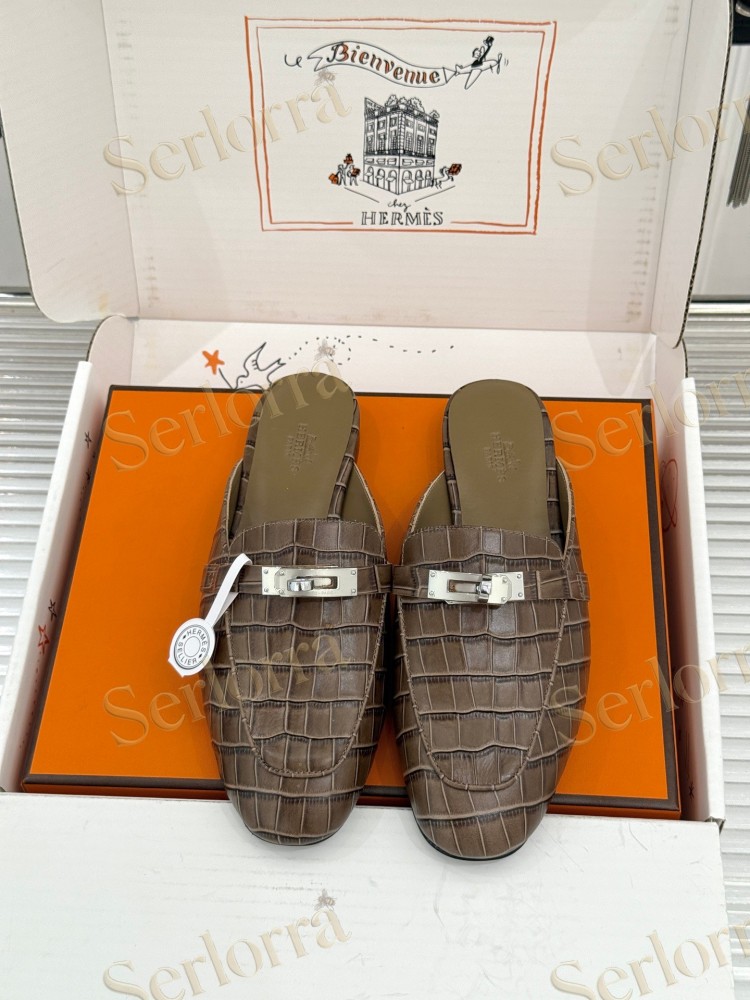 HERMÈS CROCODILE‑EFFECT LEATHER KELLY BUCKLE BACKLESS LOAFER MULES