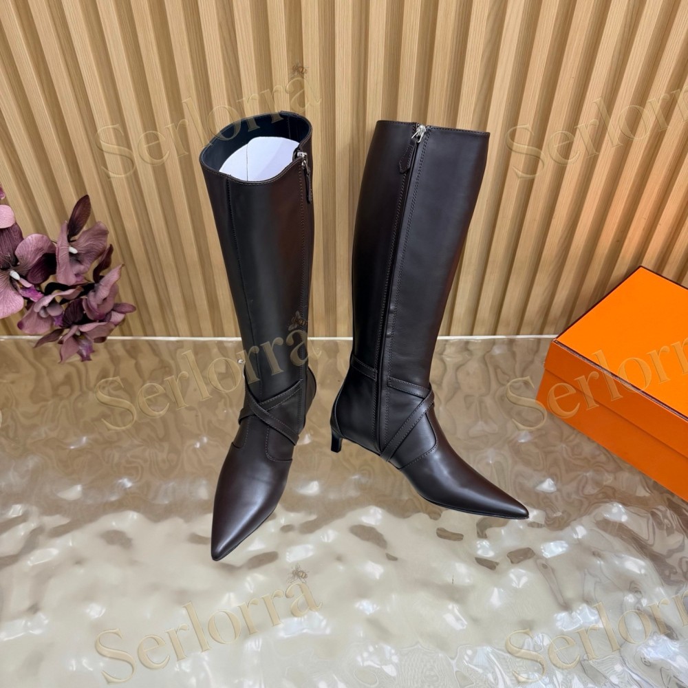 HERMÈS SMOOTH LEATHER POINTED‑TOE FLAT KNEE‑HIGH BOOTS