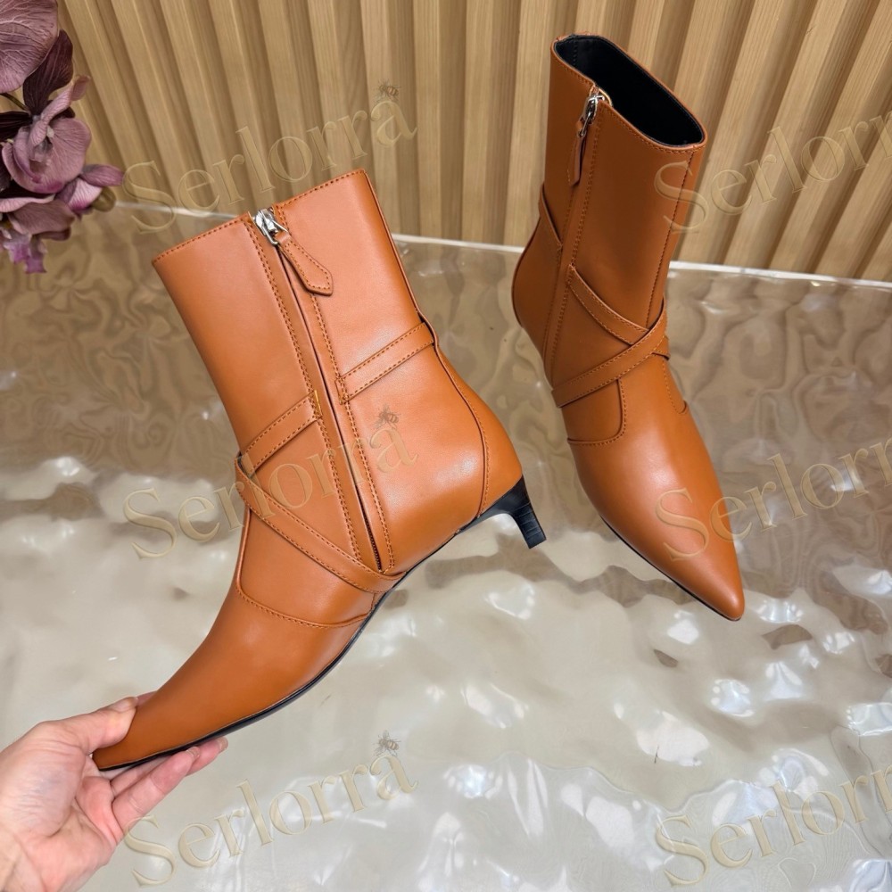 SERLORRA CALFSKIN KELLY BUCKLE POINTED‑TOE KITTEN‑HEEL ANKLE BOOTS