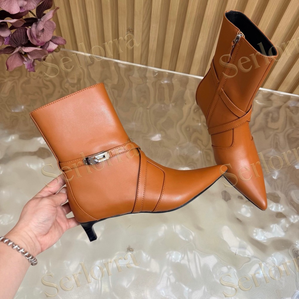 SERLORRA CALFSKIN KELLY BUCKLE POINTED‑TOE KITTEN‑HEEL ANKLE BOOTS