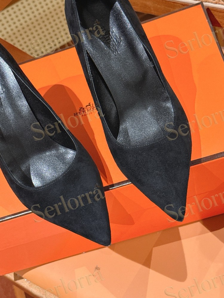 HERMÈS BLACK SUEDE LEATHER KELLY CHAIN HIGH‑HEEL PUMPS