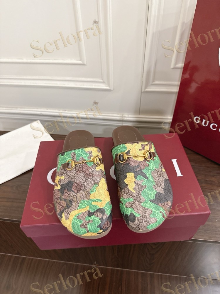 GUCCI GG CAMOUFLAGE CANVAS HORSEBIT SLIDE MULES