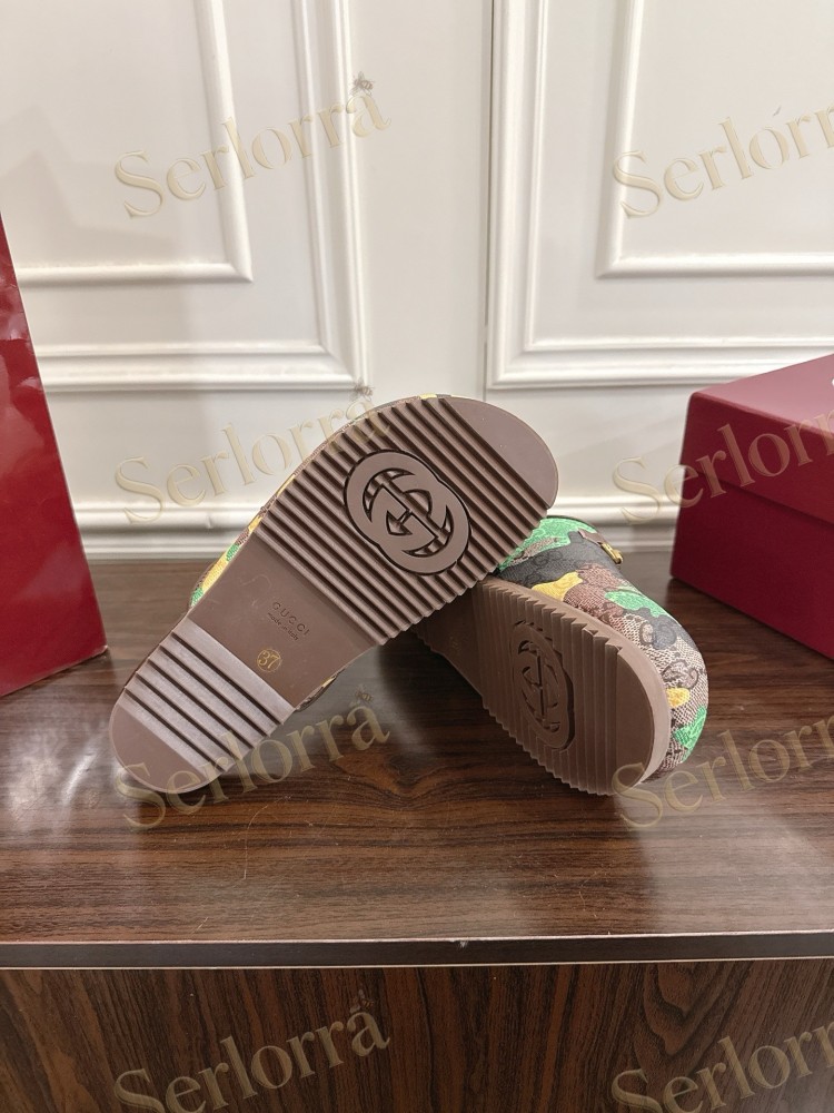 GUCCI GG CAMOUFLAGE CANVAS HORSEBIT SLIDE MULES