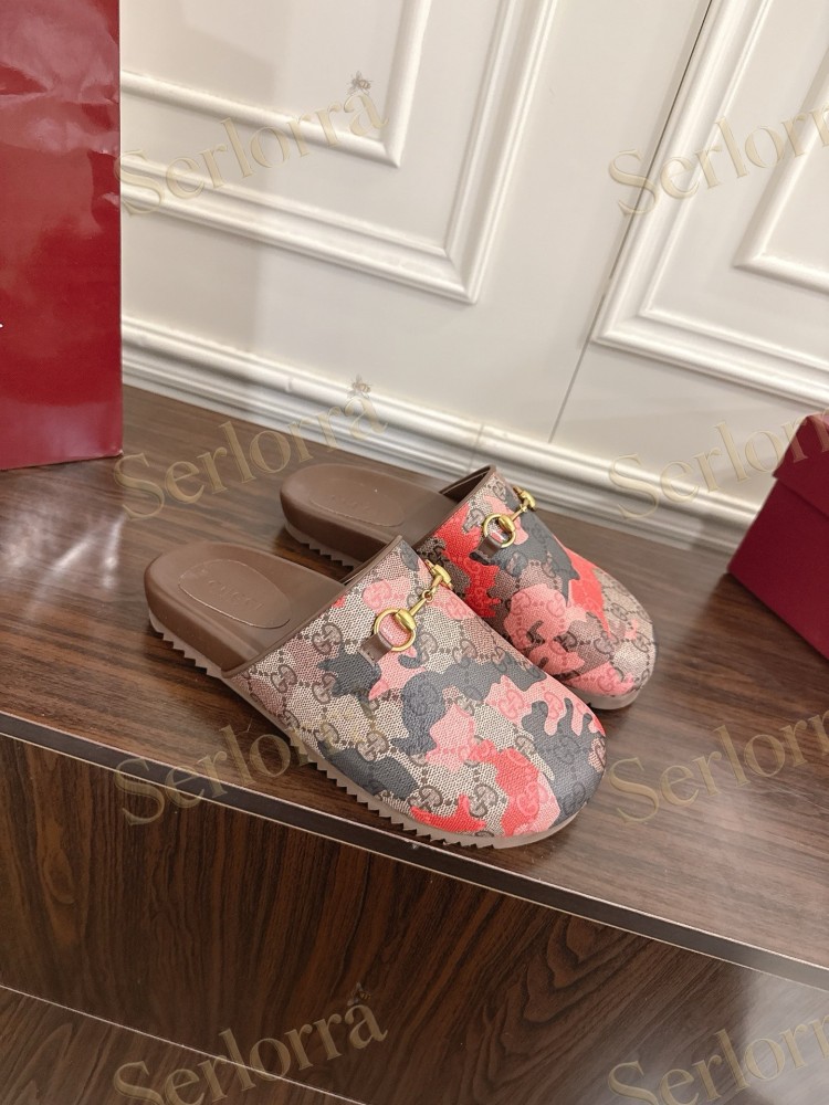 GUCCI GG CAMOUFLAGE CANVAS HORSEBIT SLIDE MULES