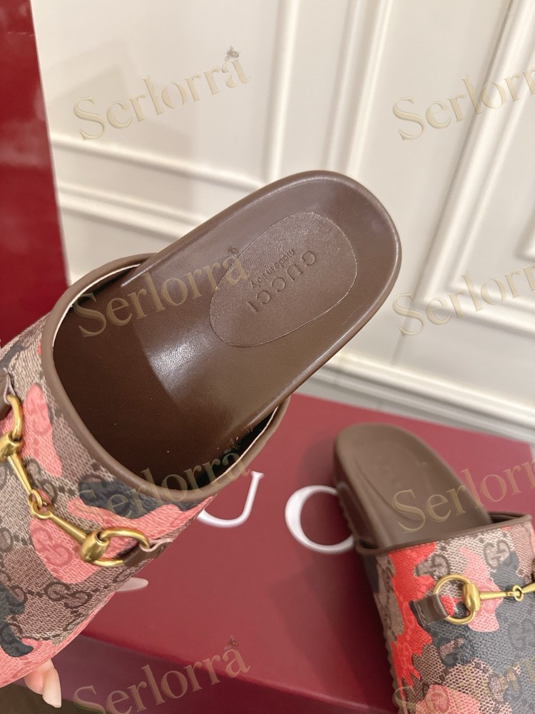 GUCCI GG CAMOUFLAGE CANVAS HORSEBIT SLIDE MULES