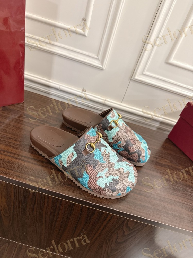GUCCI GG CAMOUFLAGE CANVAS HORSEBIT SLIDE MULES