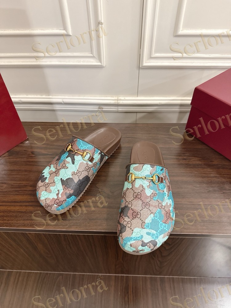 GUCCI GG CAMOUFLAGE CANVAS HORSEBIT SLIDE MULES