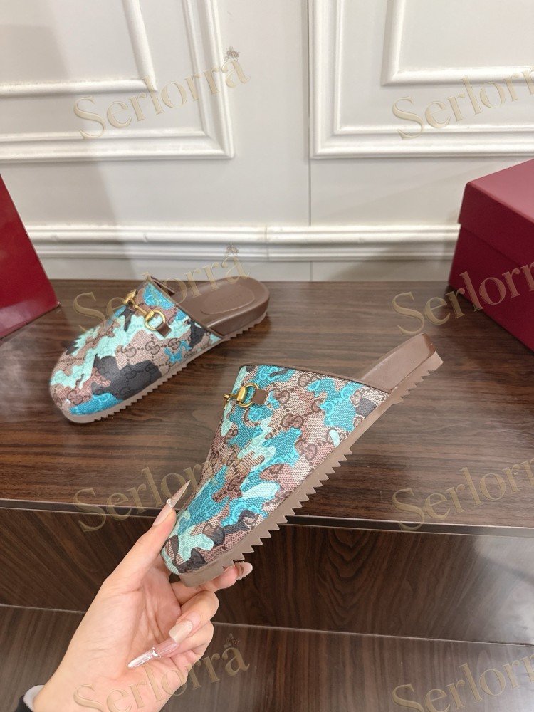 GUCCI GG CAMOUFLAGE CANVAS HORSEBIT SLIDE MULES