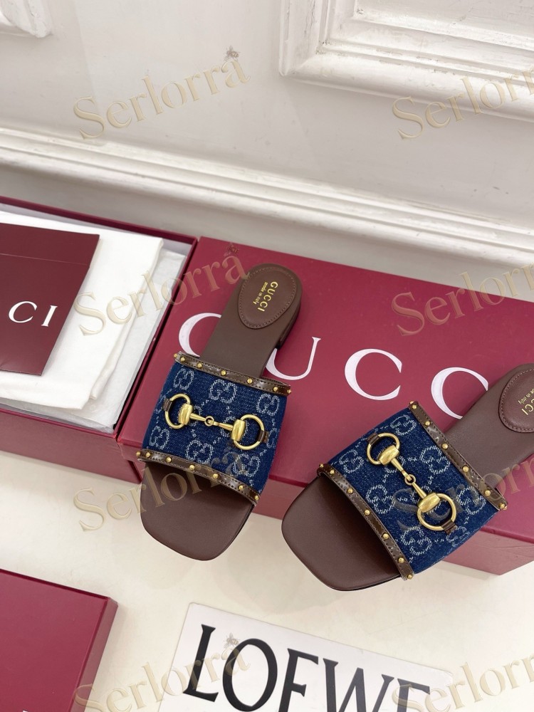GUCCI GG CANVAS STUDS HORSEBIT SLIDE SANDALS