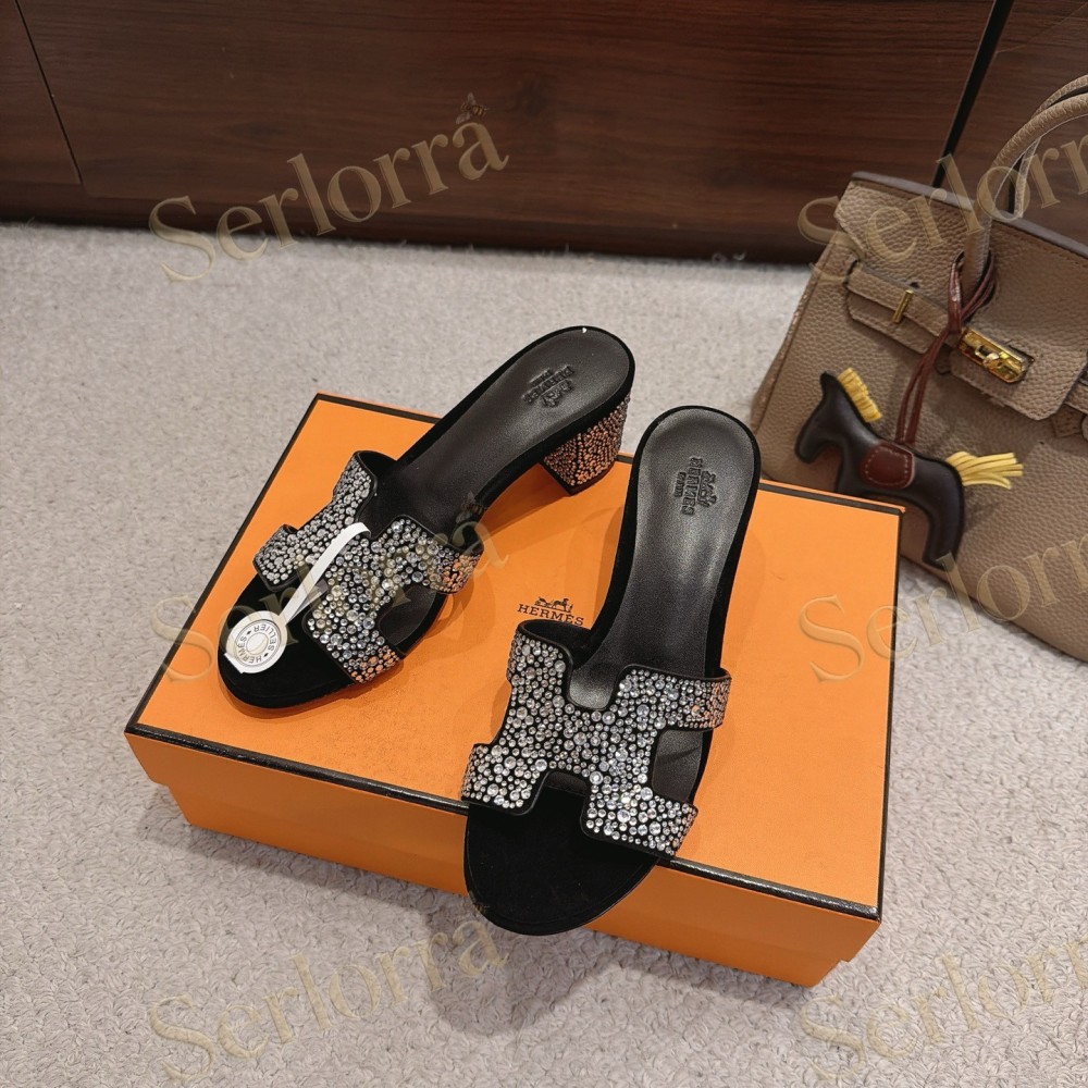 HERMÈS LIGHT BLUE DENIM AND LEATHER HABAROVSK BLOCK-HEEL SLIDES