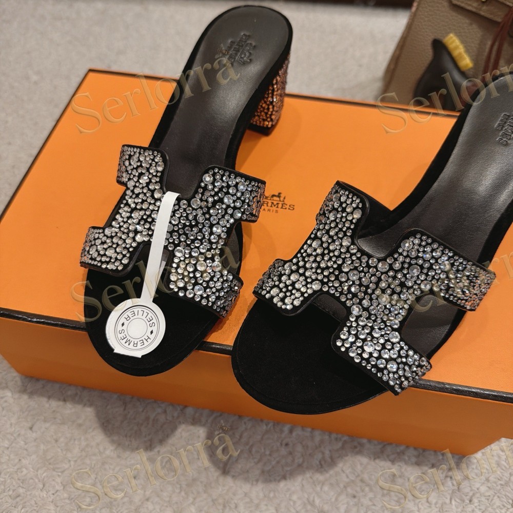 HERMÈS LIGHT BLUE DENIM AND LEATHER HABAROVSK BLOCK-HEEL SLIDES