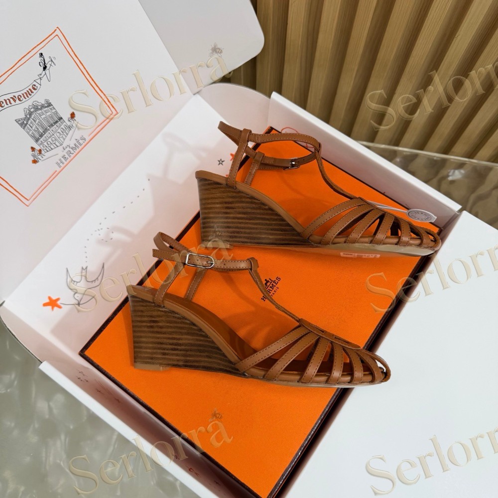 HERMÈS LEATHER CUTOUT WEDGE-HEEL ROMAN SANDALS