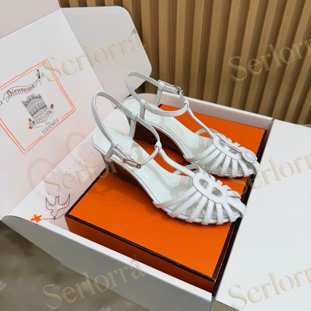 HERMÈS LEATHER CUTOUT WEDGE-HEEL ROMAN SANDALS