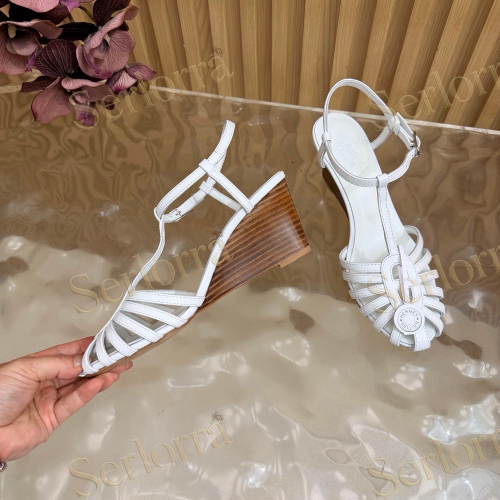 HERMÈS LEATHER CUTOUT WEDGE-HEEL ROMAN SANDALS