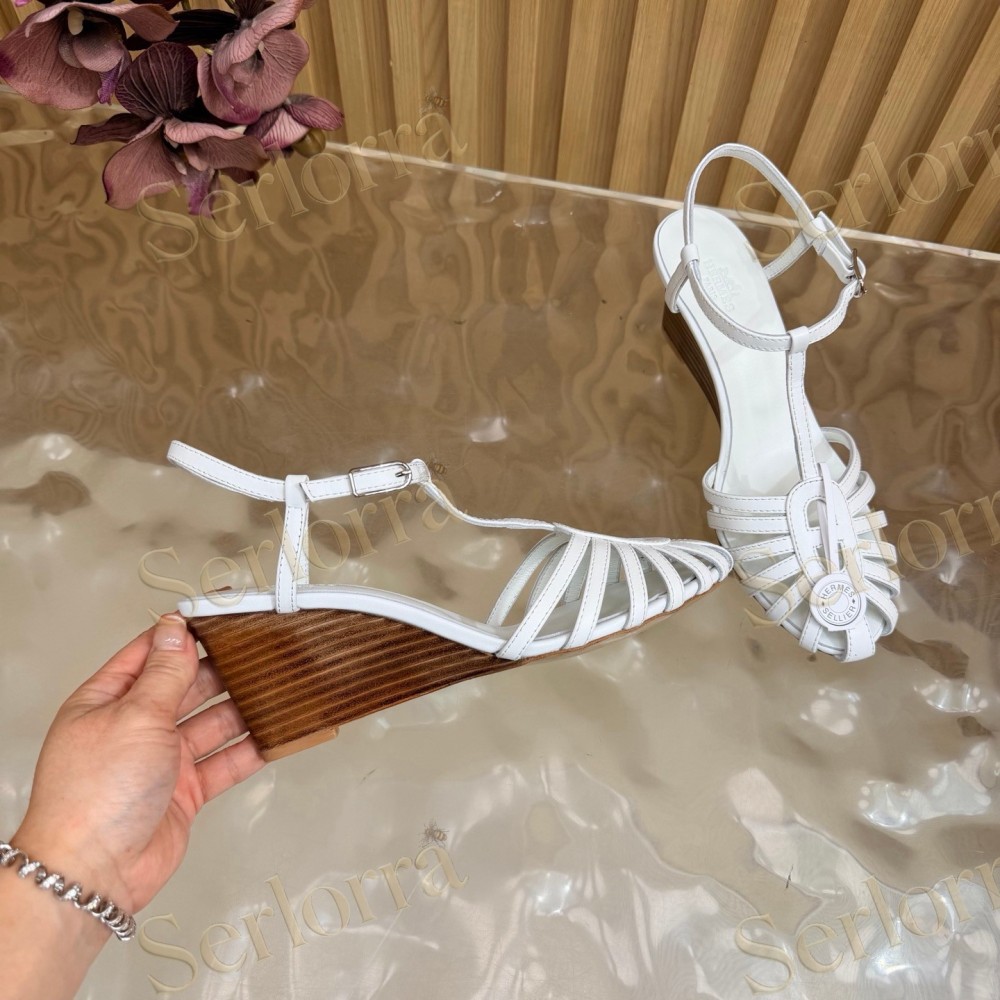 HERMÈS LEATHER CUTOUT WEDGE-HEEL ROMAN SANDALS