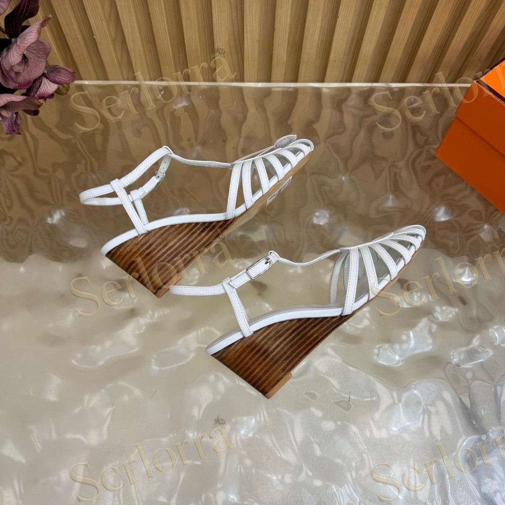 HERMÈS LEATHER CUTOUT WEDGE-HEEL ROMAN SANDALS