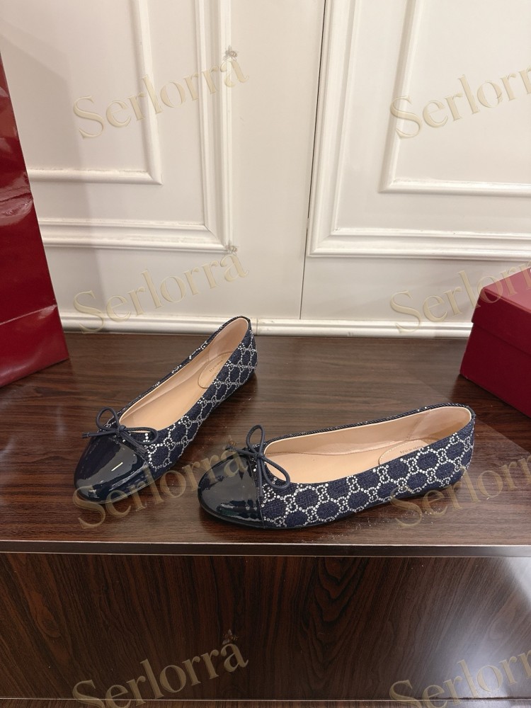 GUCCI GG CRYSTAL CANVAS BOW CAP TOE BALLET FLATS