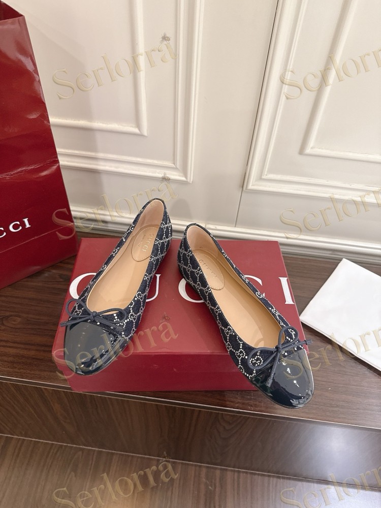 GUCCI GG CRYSTAL CANVAS BOW CAP TOE BALLET FLATS