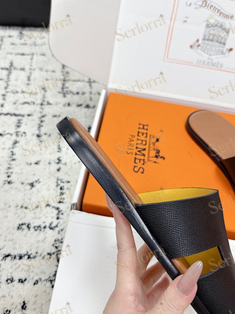 HERMÈS IZMIR MEN'S SLIDE SANDAL