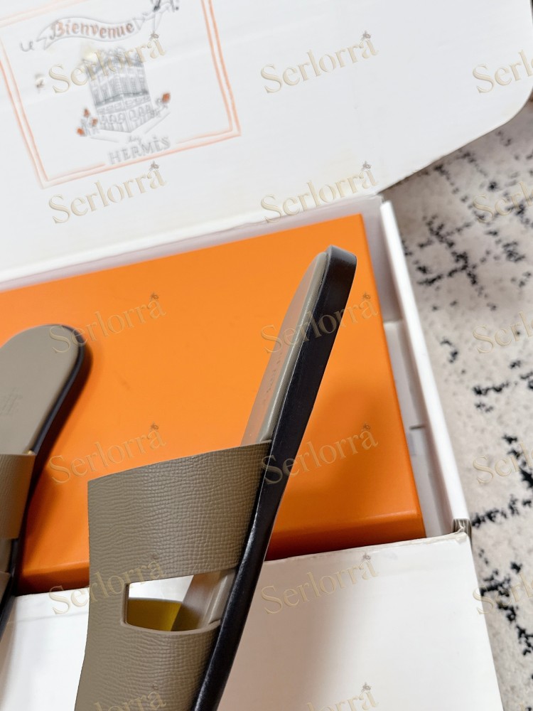 HERMÈS IZMIR MEN'S SLIDE SANDAL