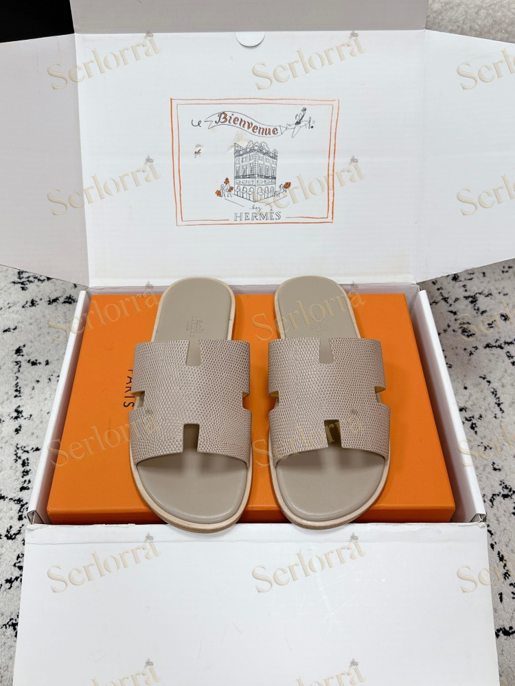 HERMÈS BLACK LIZARD-EMBOSSED LEATHER IZMIR MEN'S SLIDE SANDAL