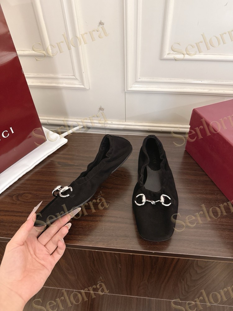 GUCCI HORSEBIT SUEDE RUCHED BALLET FLATS