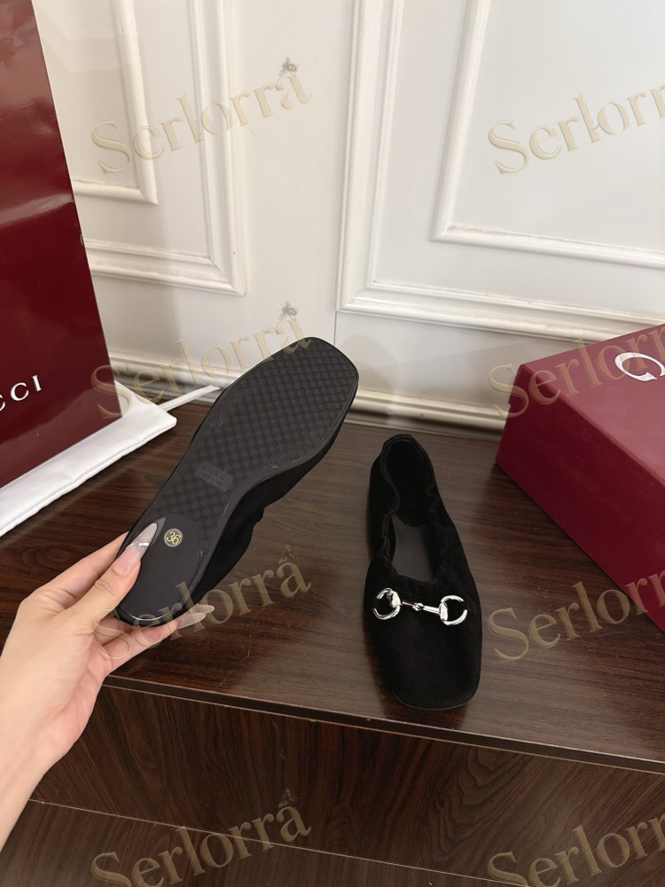 GUCCI HORSEBIT SUEDE RUCHED BALLET FLATS