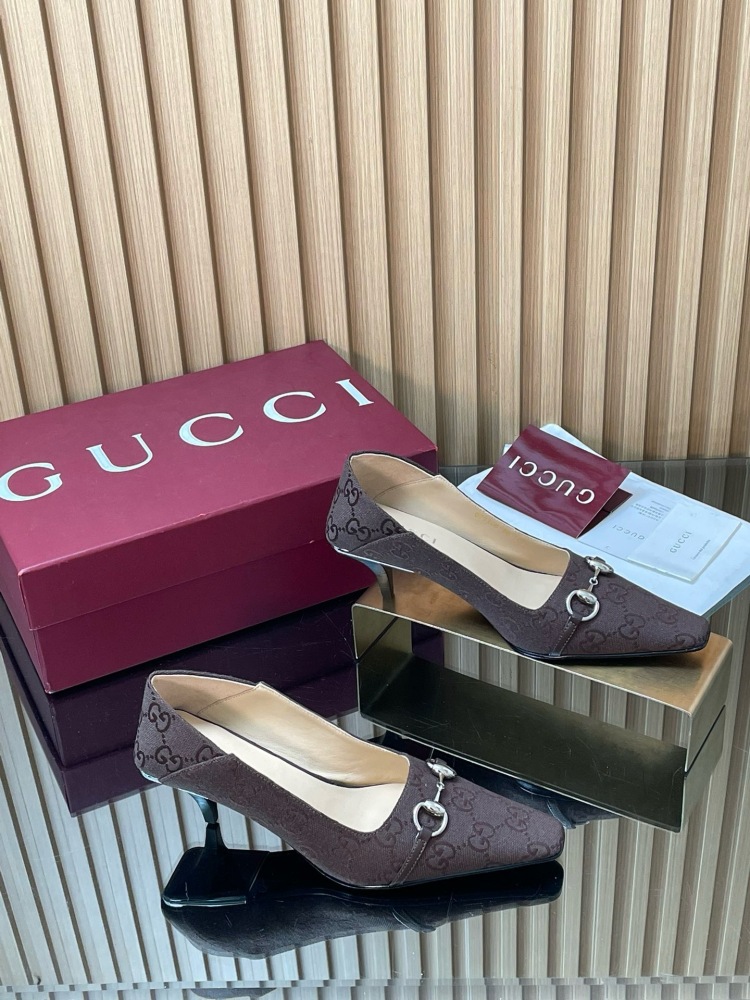 GUCCI HORSEBIT GG CANVAS POINTED TOE KITTEN HEEL PUMPS