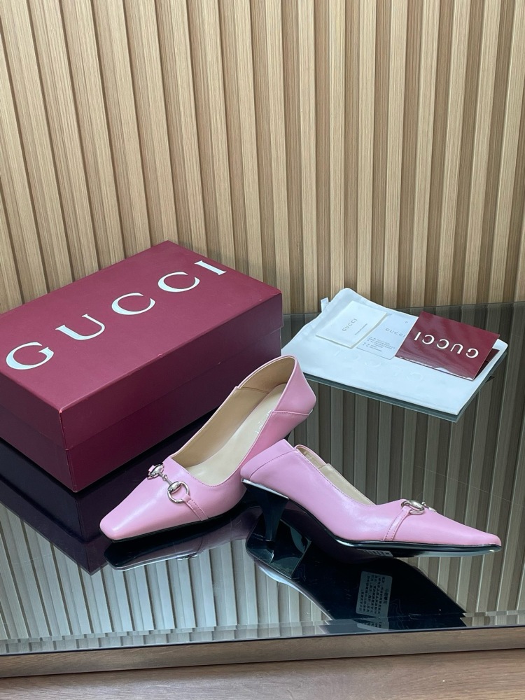 GUCCI HORSEBIT LEATHER POINTED TOE KITTEN HEEL PUMPS
