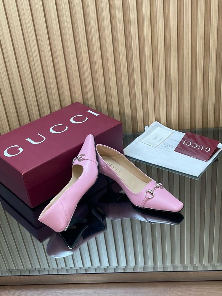 GUCCI HORSEBIT LEATHER POINTED TOE KITTEN HEEL PUMPS