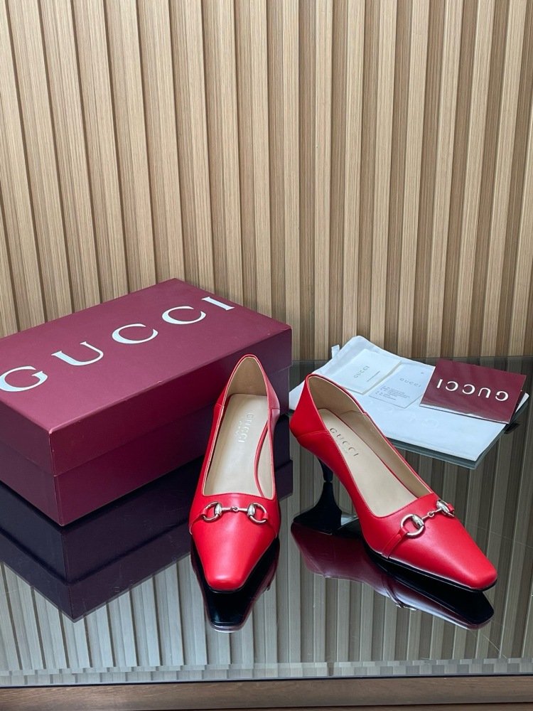 GUCCI HORSEBIT LEATHER POINTED TOE KITTEN HEEL PUMPS