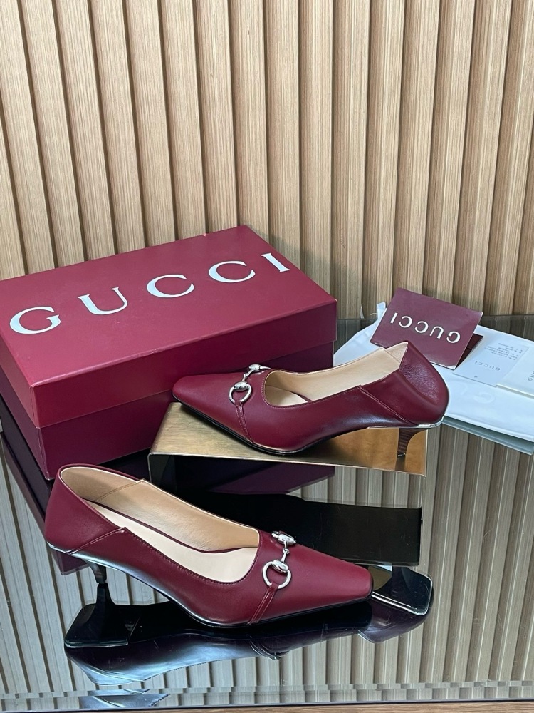 GUCCI HORSEBIT LEATHER POINTED TOE KITTEN HEEL PUMPS